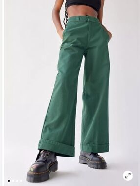 NWOT OBEY Mila Work-Wear Pant in Green. Size 27